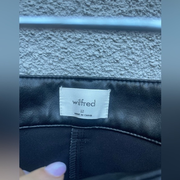 Wilfred Free Aritzia The Modern Vegan Leather High Rise Cargo Pants Size 12 - Picture 7 of 10